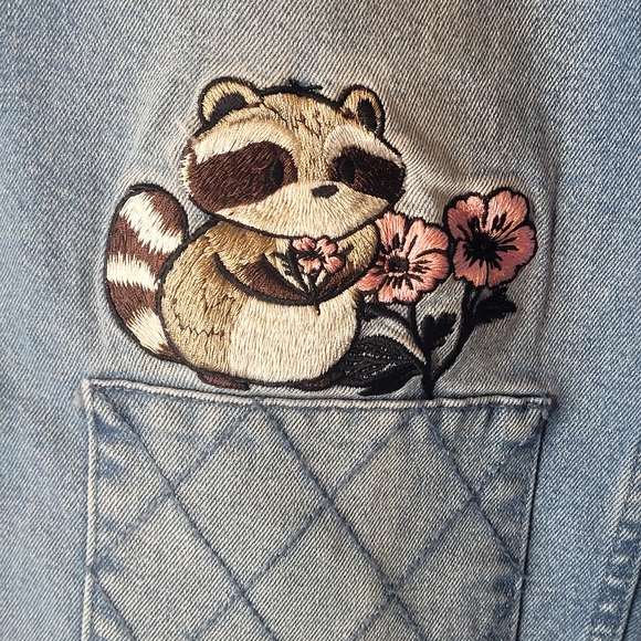 Hot Topic Blue Jeans with Raccoon and Floral Embroidery - Picture 4 of 9